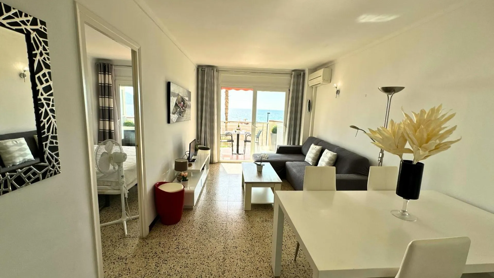 Europa 15 Appartement Roses 0*,